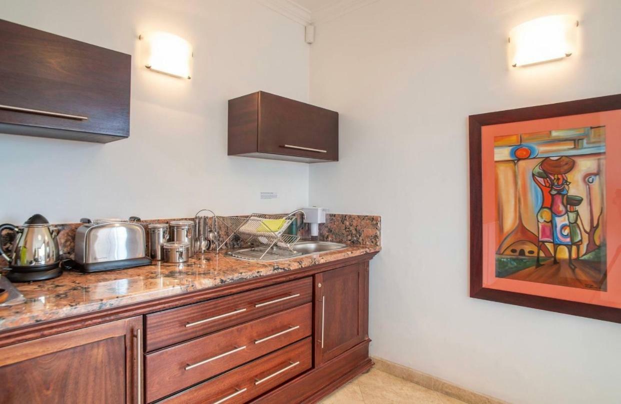 Bantry Beach Luxury Suites Kapsztad Zewnętrze zdjęcie