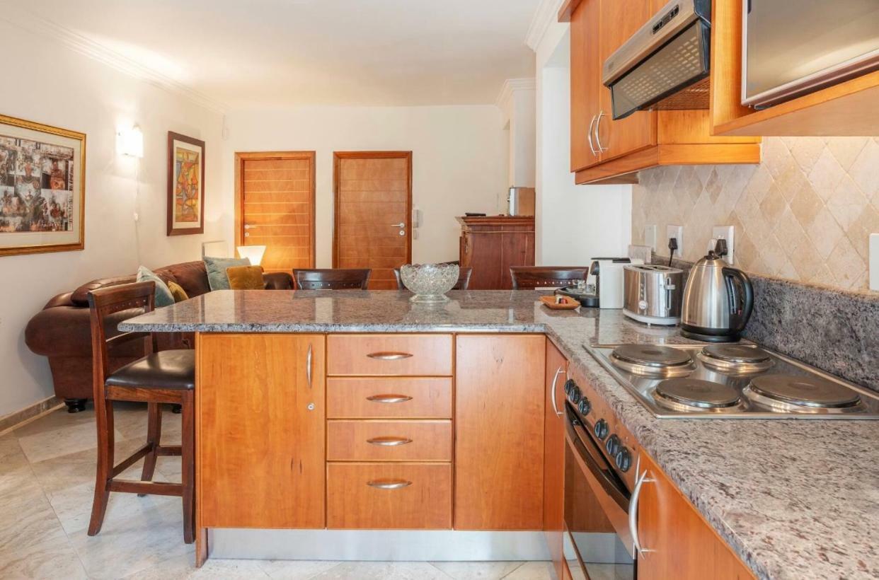 Bantry Beach Luxury Suites Kapsztad Zewnętrze zdjęcie